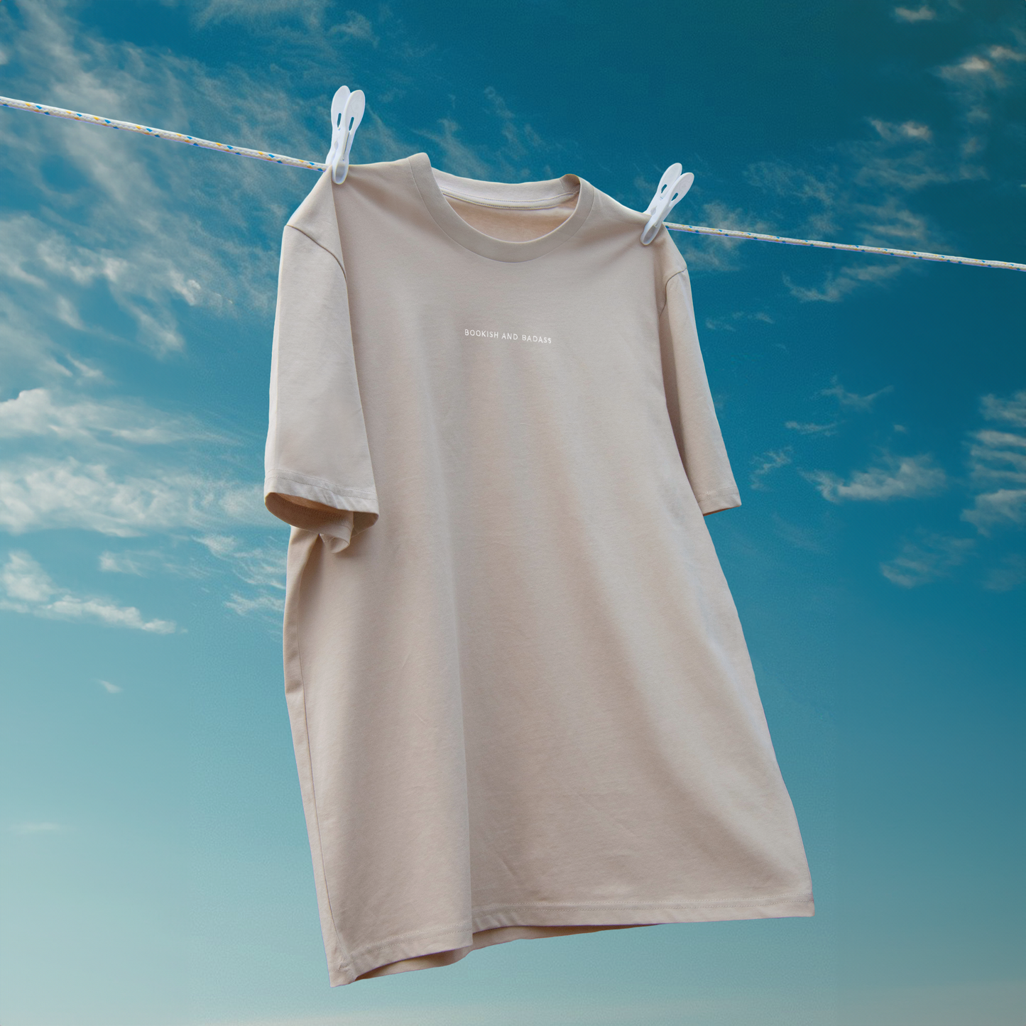 BOOKISH AND BADASS Unisex T-Shirt (gestickt)