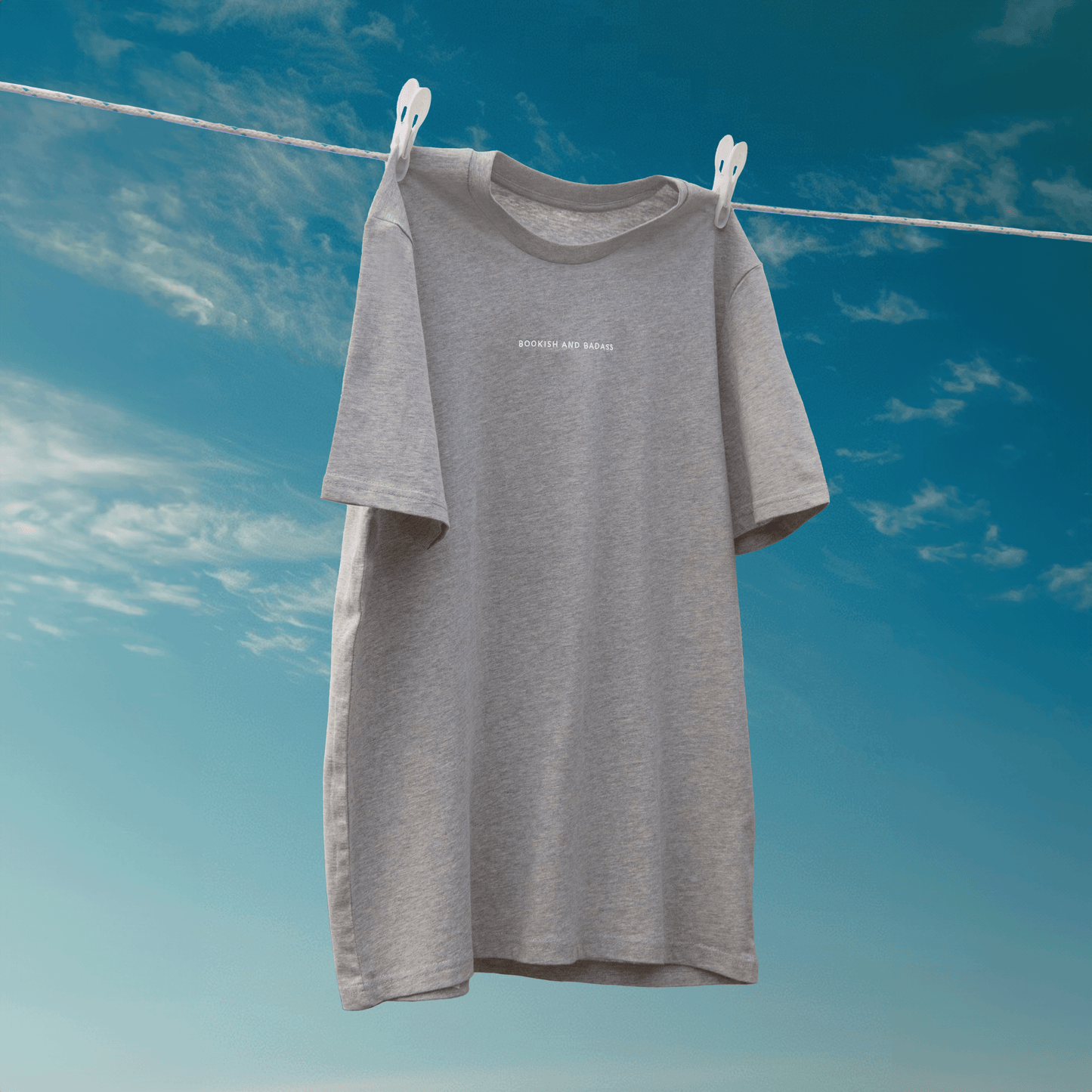 BOOKISH AND BADASS Unisex T-Shirt (gestickt)